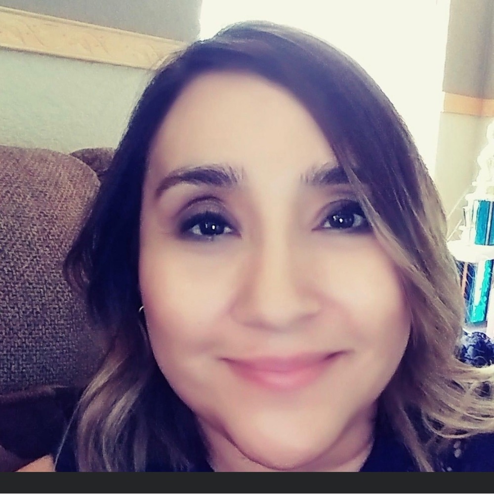 Meet your Posher, Juanita